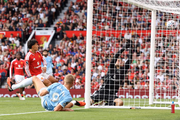 ‘I DON’T NORMALLY GO OFFSIDE’ – HAALAND BREAKS SILENCE ON CONTROVERSIAL MANCHESTER DERBY GOAL